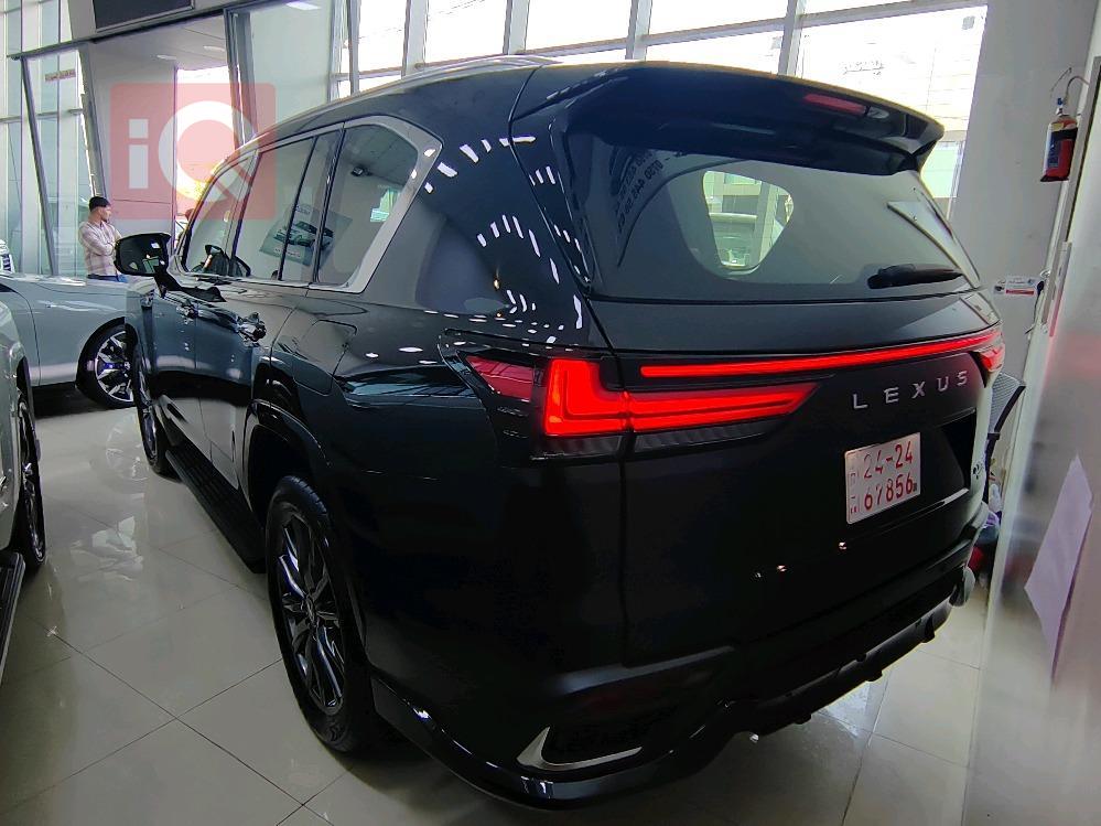 Lexus LX